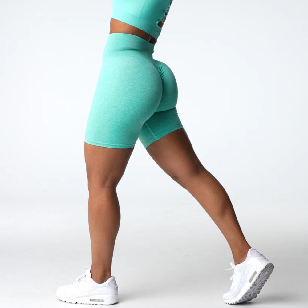 NVGTN Womens scrunch short in Aqua